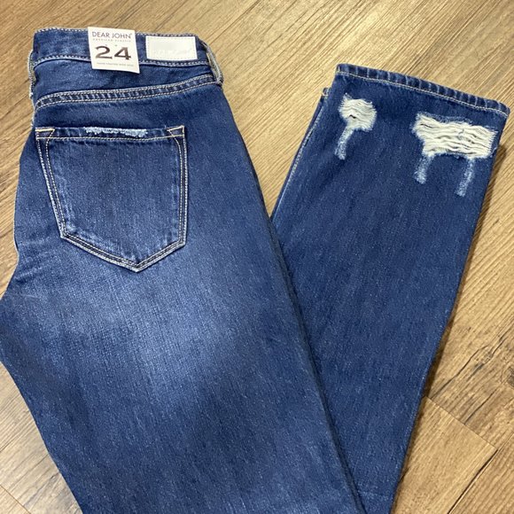 Dear John Liam in Otto - Picture 2 of 3